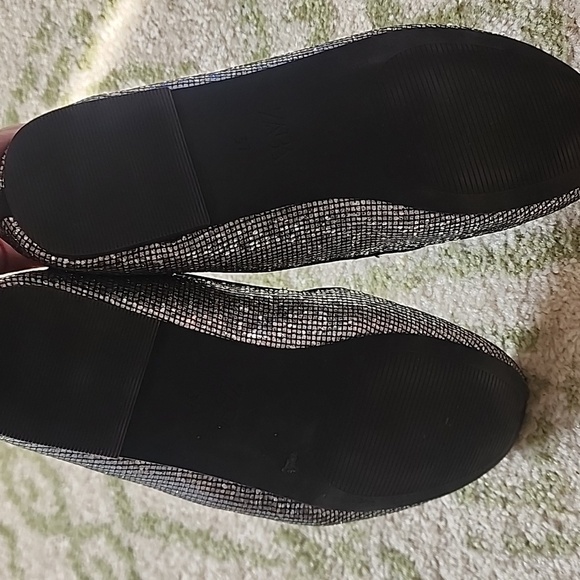 Zara Silver Metallic Shimmer Sparkle Ballet Flats 37 7 - Picture 4 of 4